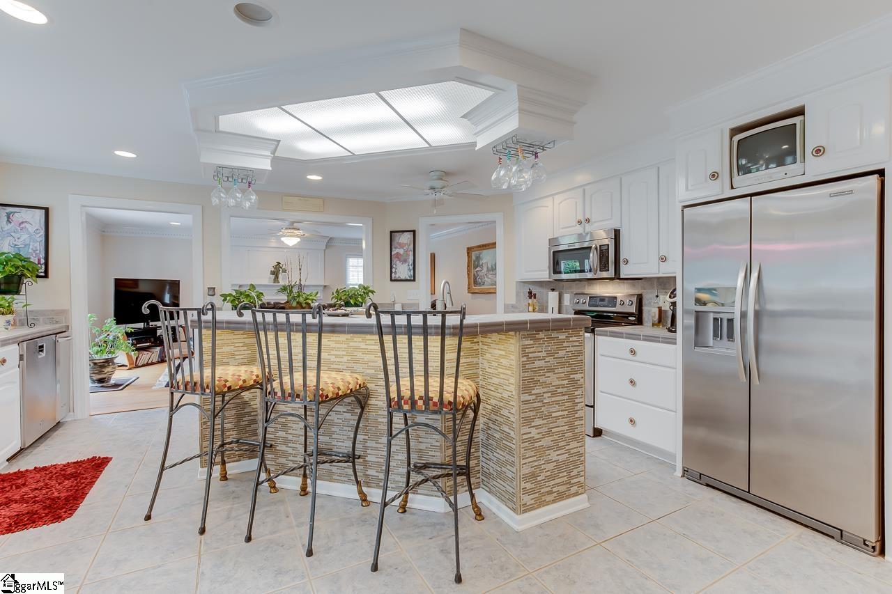 328 Wilmington Road Greenville, SC 29615 - Photo 8 of 36 Gallery Image 8