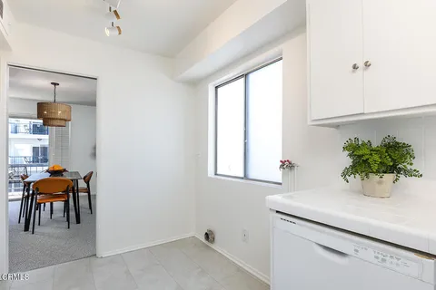 $679,000 | 972 East California Boulevard, Unit 201, Pasadena, CA 91106