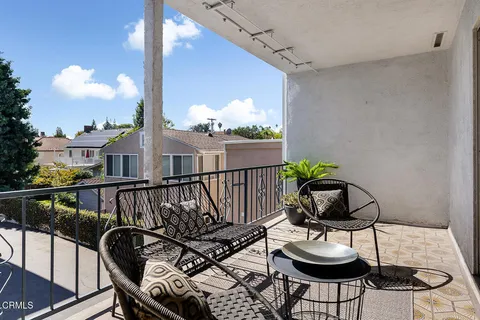 $679,000 | 972 East California Boulevard, Unit 201, Pasadena, CA 91106