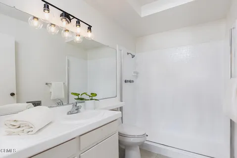 $679,000 | 972 East California Boulevard, Unit 201, Pasadena, CA 91106