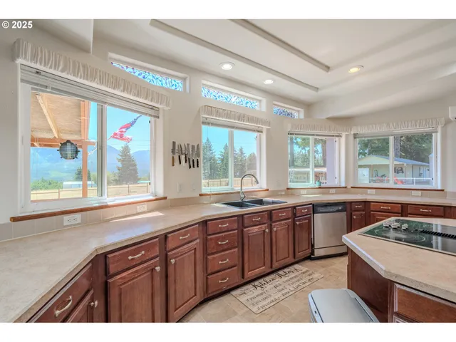 $550,000 | 271 Old Airport Road, Carson, WA 98610