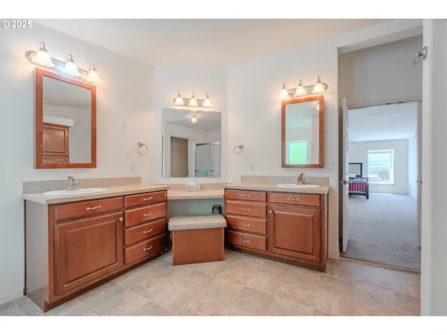 $550,000 | 271 Old Airport Road, Carson, WA 98610