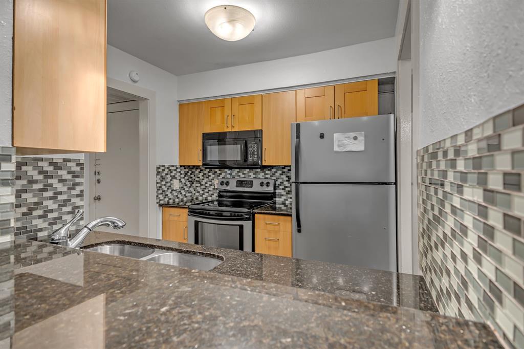 4837 Cedar Springs Road, Unit 215 Dallas, TX 75219 - Photo 7 of 21