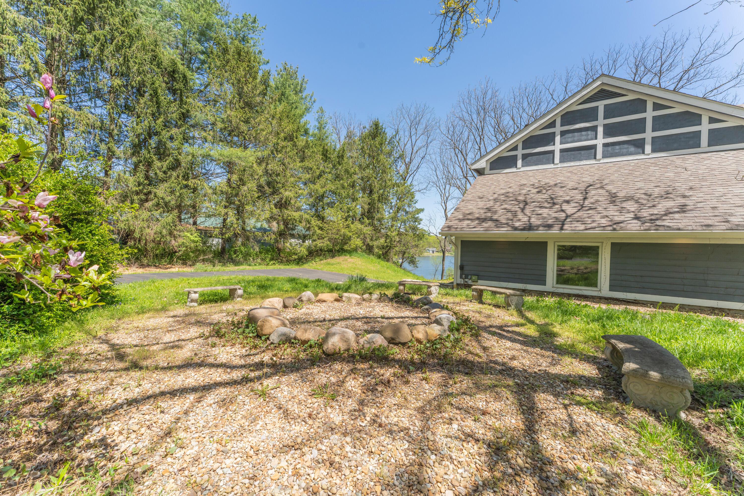 29740 Blosser Road Logan, OH 43138 - Photo 6 of 104 29740Blosser-2093-HDR