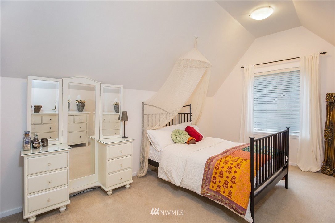 17124 Parkside Way Southeast Renton, WA 98058 - Photo 11 of 13