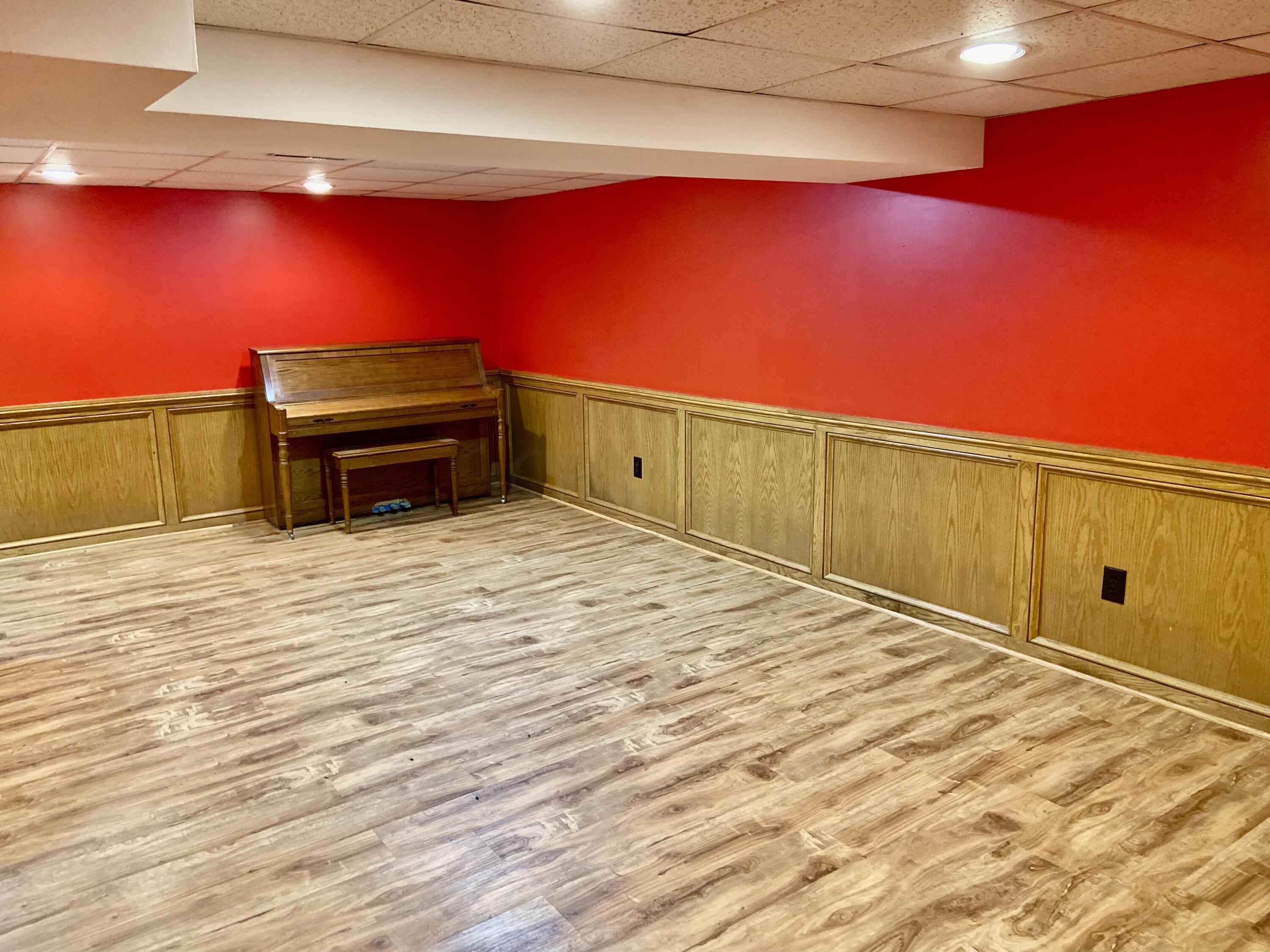 7564 Cubbage Road Westerville, OH 43081 - Photo 34 of 49 CAVE FOR THE FAMILY