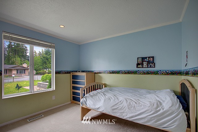 14205 145th Place Southeast Renton, WA 98059 - Photo 11 of 14 Gallery Image 11