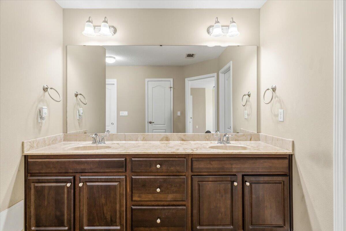 2256 Reed Ridge Court Navarre, FL 32566 - Photo 22 of 44 Master bathroom