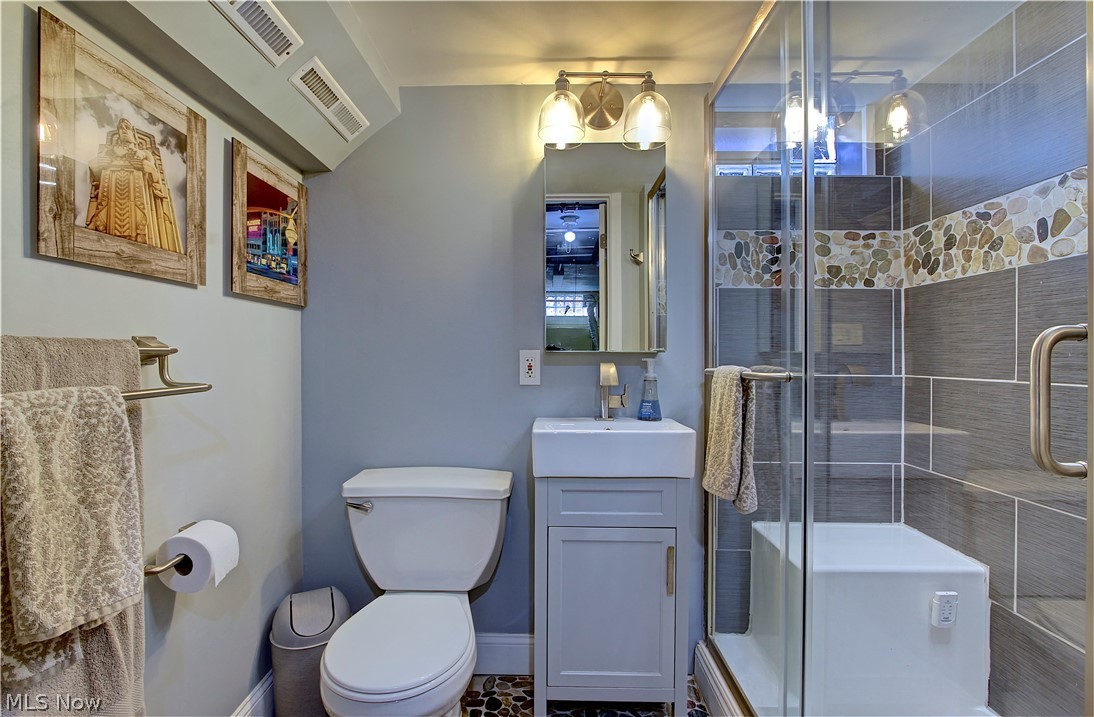 16204 West Park Road Cleveland, OH 44111 - Photo 26 of 40 Gallery Image 26