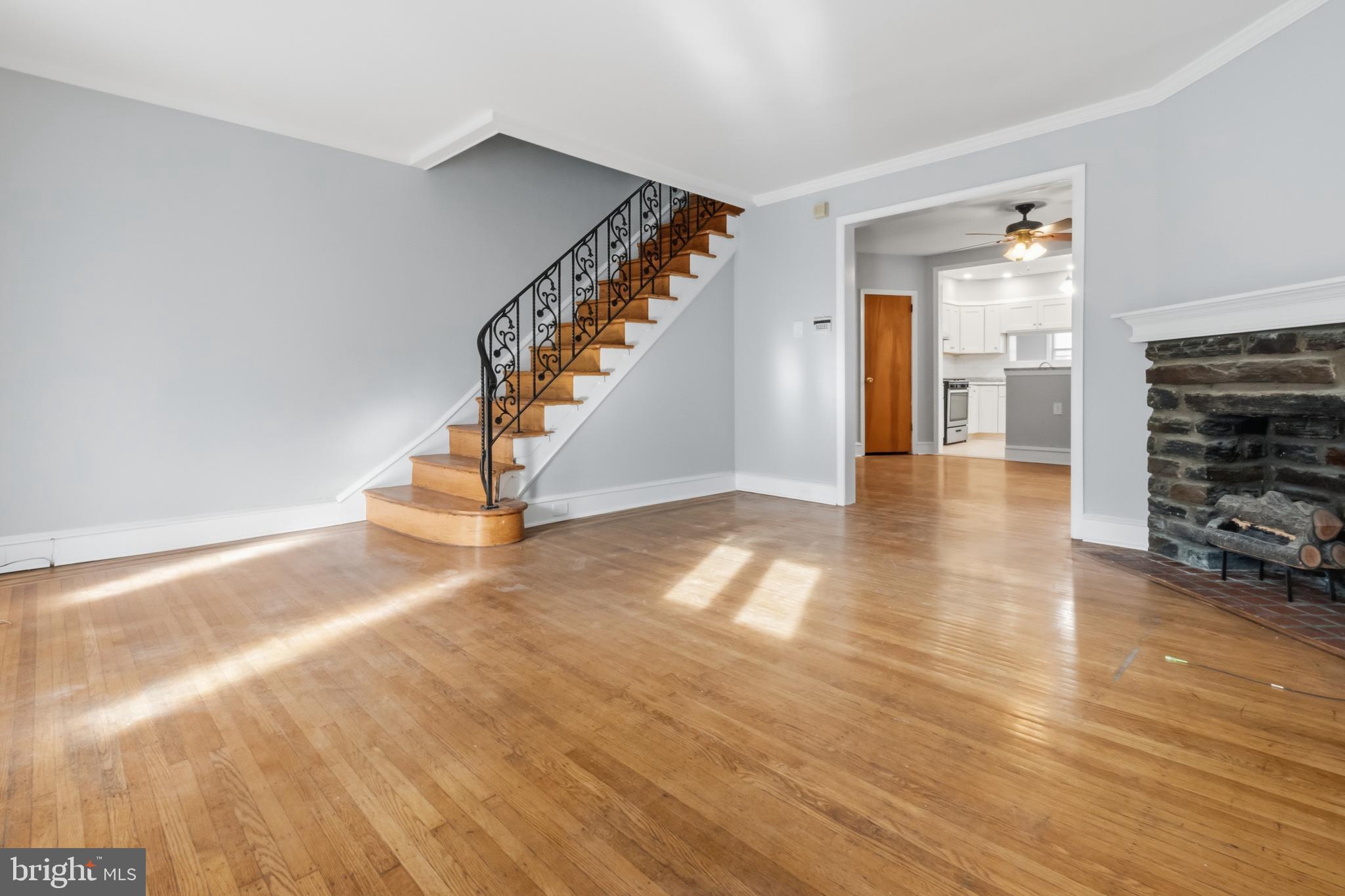 7261 Calvin Road Upper Darby, PA 19082 - Photo 2 of 23