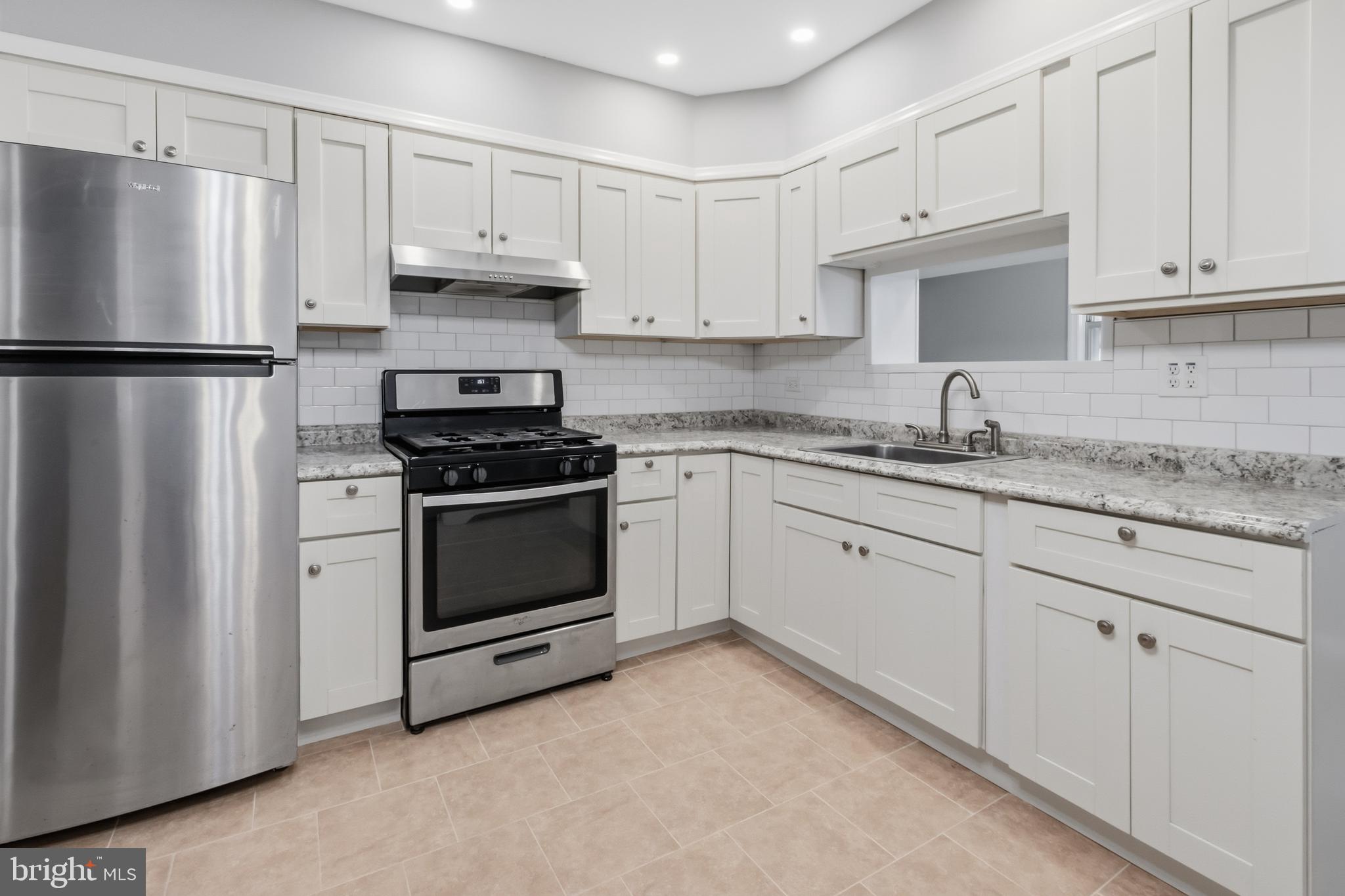 7261 Calvin Road Upper Darby, PA 19082 - Photo 6 of 23