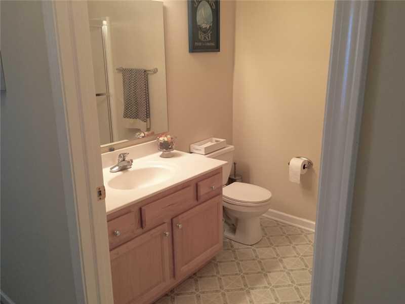 11514 Falling Water Way Fishers, IN 46037 - Photo 16 of 24 Gallery Image 16