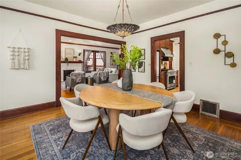 $1,370,000 | 3307 East Pike Street, Seattle, WA 98122