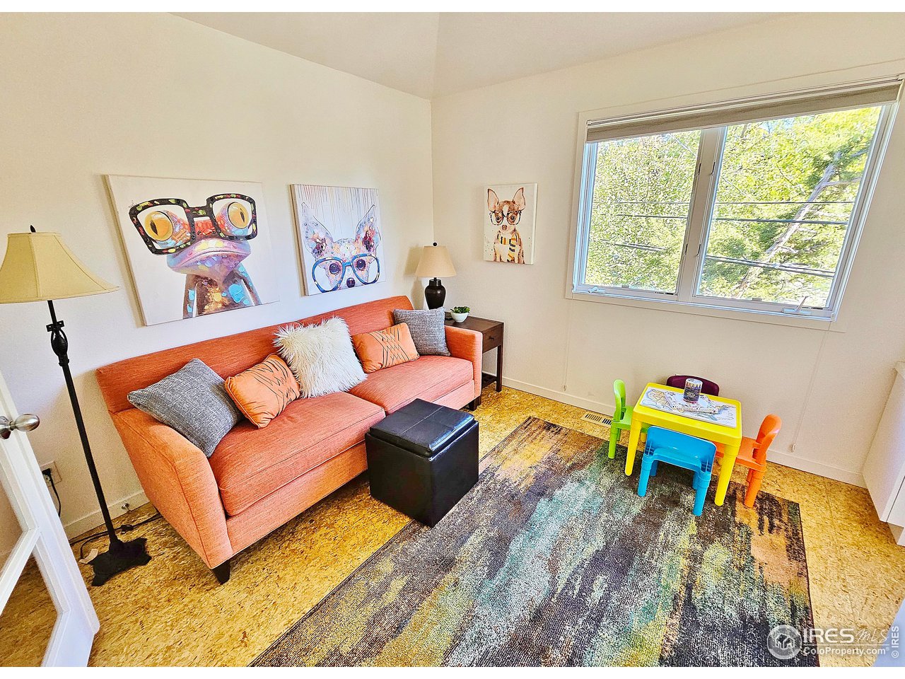 516 Valley View Drive Boulder, CO 80304 - Photo 26 of 35 Upper 2nd Bedroom with Built-in Shelving & Closet