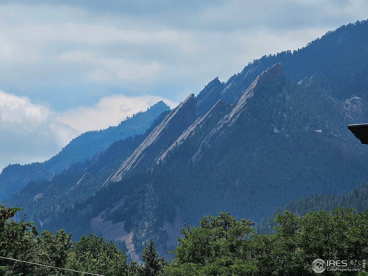 516 Valley View Drive Boulder, CO 80304 - Photo 3 of 35 Iconic Flatiron Views