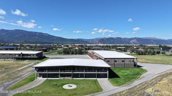 $4,150,000 | 20 Diamandis Drive, Unit 20, Alpine, WY 83128