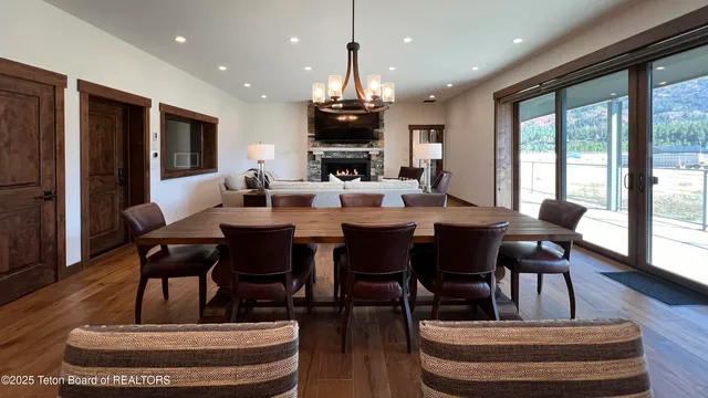 $4,150,000 | 20 Diamandis Drive, Unit 20, Alpine, WY 83128