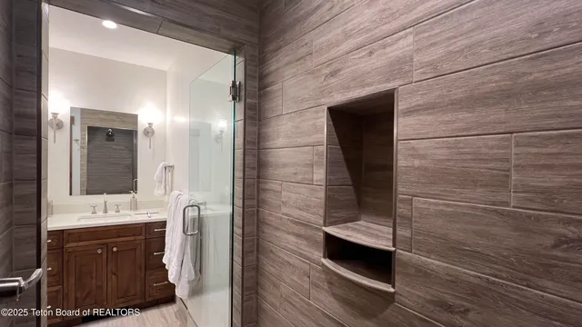 $4,150,000 | 20 Diamandis Drive, Unit 20, Alpine, WY 83128