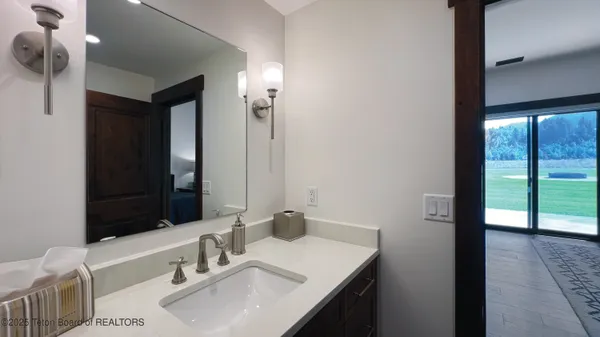 $4,150,000 | 20 Diamandis Drive, Unit 20, Alpine, WY 83128