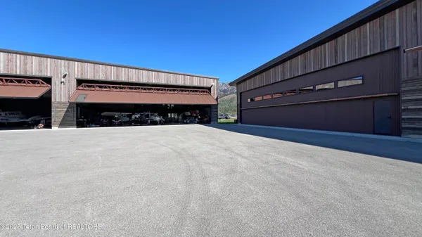 $4,150,000 | 20 Diamandis Drive, Unit 20, Alpine, WY 83128