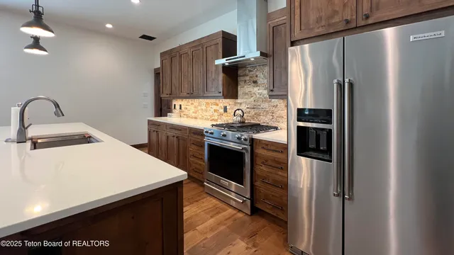 $4,150,000 | 20 Diamandis Drive, Unit 20, Alpine, WY 83128