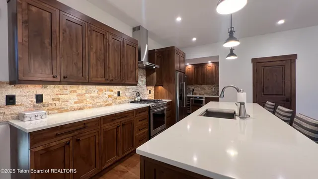 $4,150,000 | 20 Diamandis Drive, Unit 20, Alpine, WY 83128