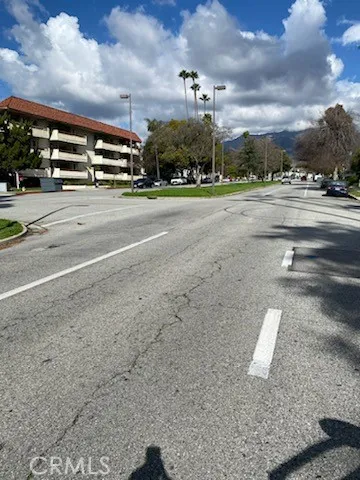 $529,500 | 125 South Sierra Madre Boulevard, Unit 304, Pasadena, CA 91107