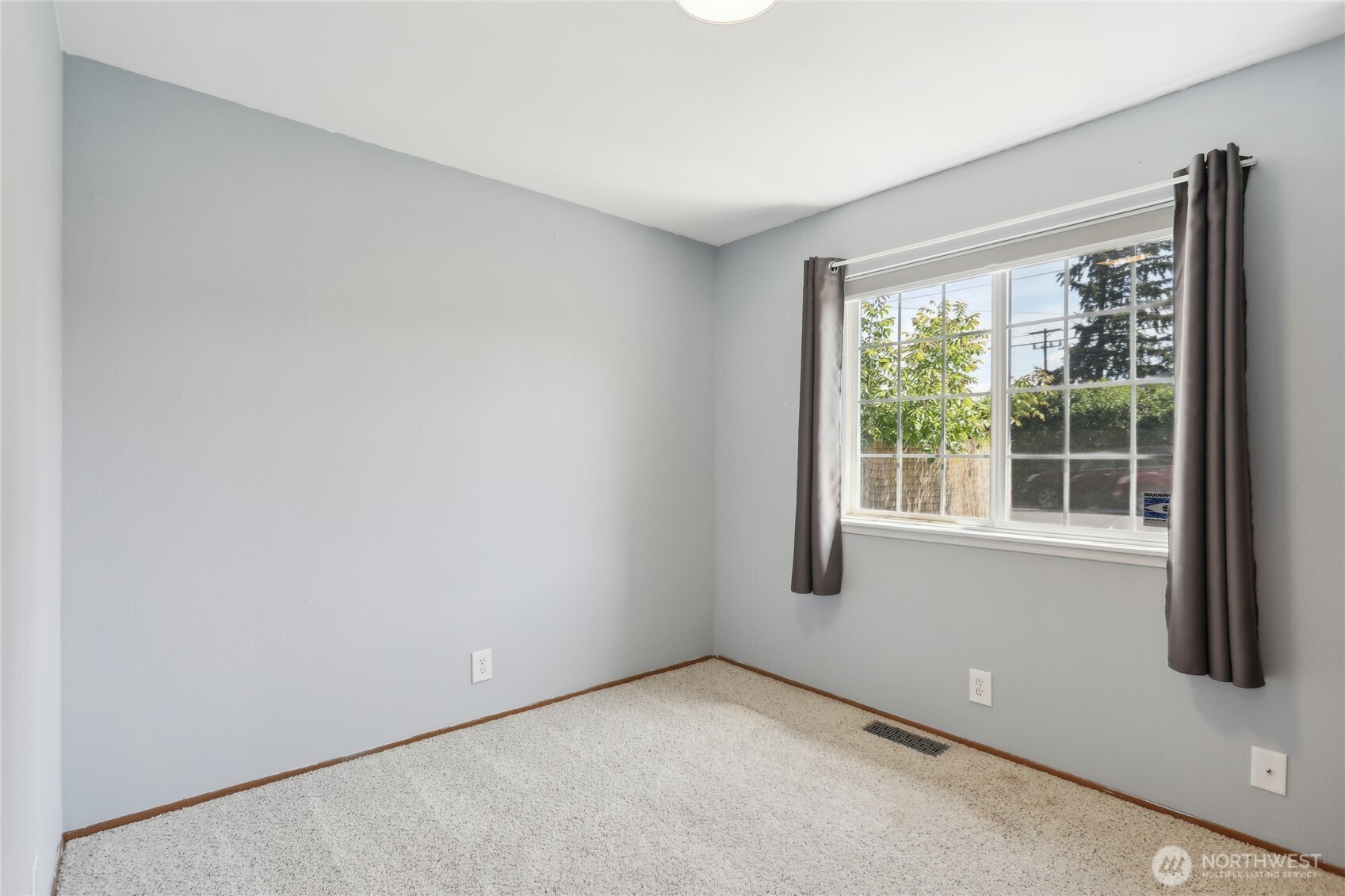 16009 12th Avenue Southwest Burien, WA 98166 - Photo 18 of 27 Gallery Image 18