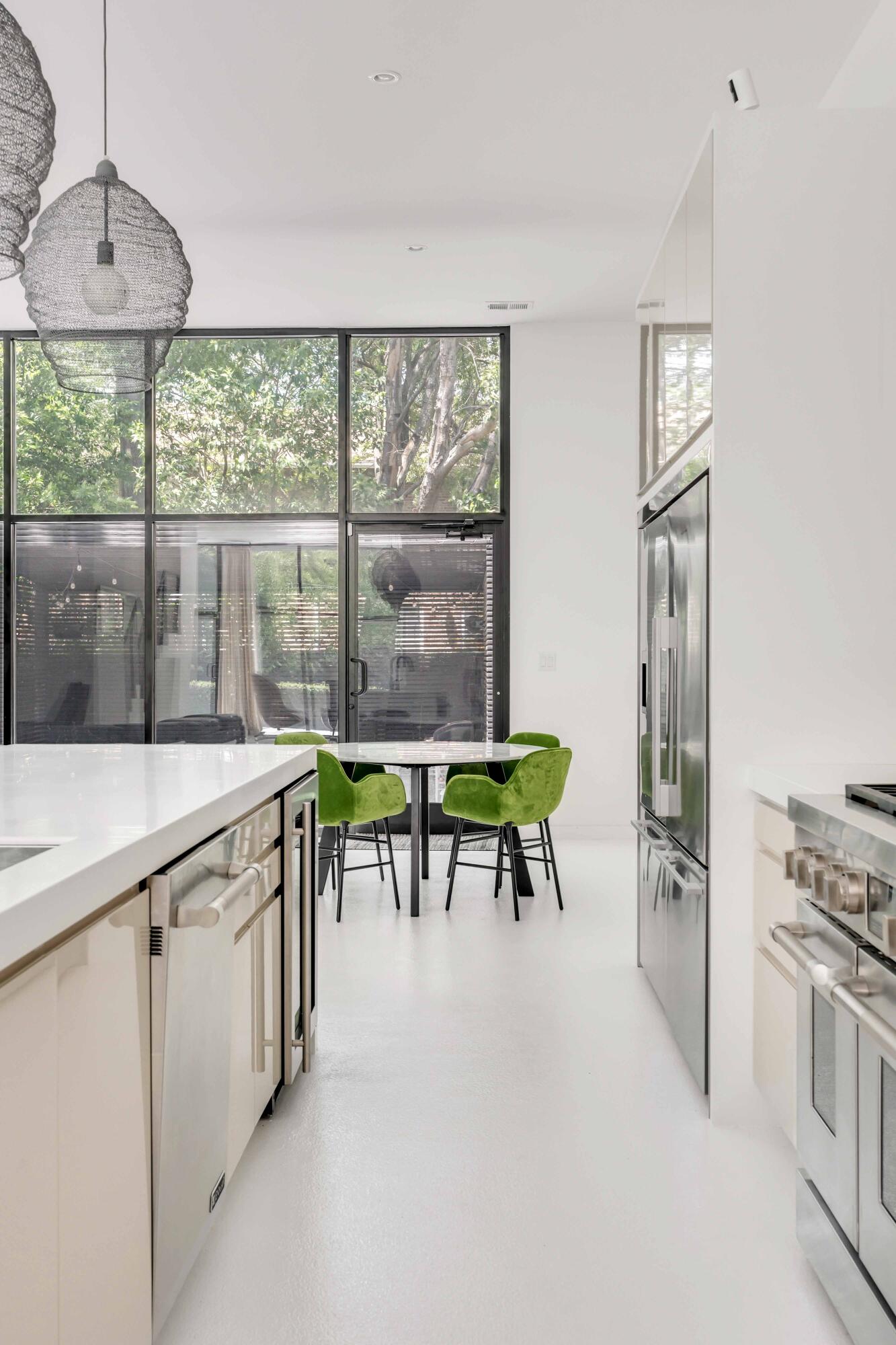 124 Grove Street Charleston, SC 29403 - Photo 16 of 74 124Grove_NickCannPhoto-25