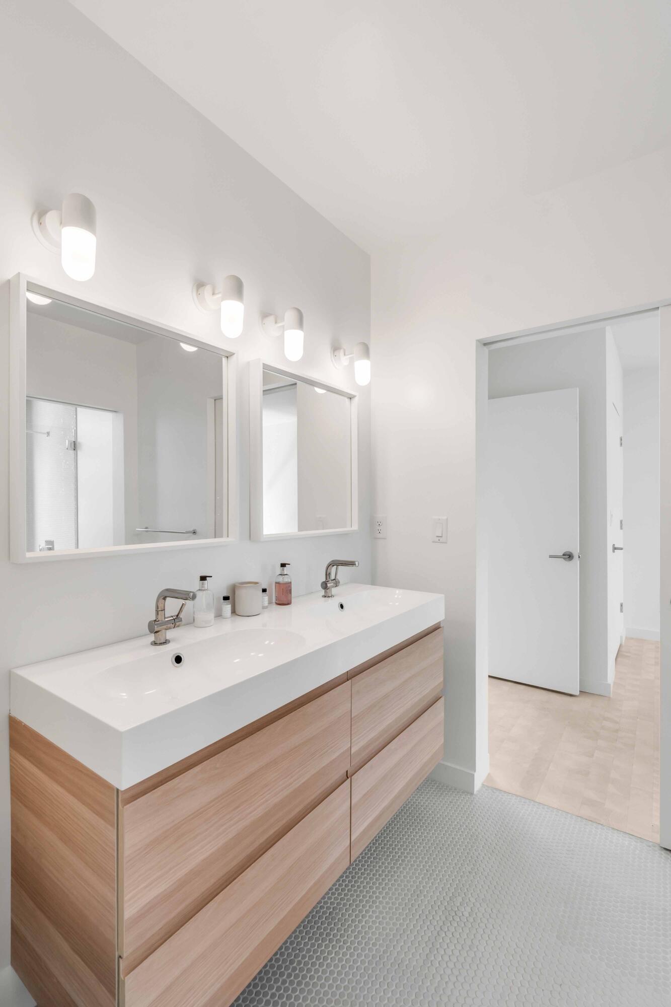 124 Grove Street Charleston, SC 29403 - Photo 39 of 74 124Grove_NickCannPhoto-46