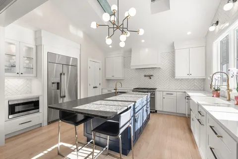 $2,999,000 | 620 High Rock Street, Needham, MA 02492