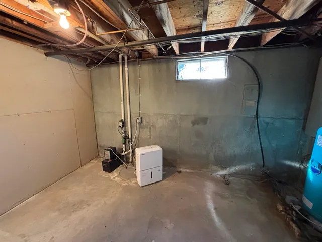 $440,000 | 2 Lincoln Drive, Bow, NH 03304