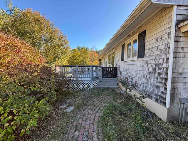 $440,000 | 2 Lincoln Drive, Bow, NH 03304