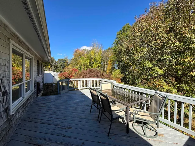 $440,000 | 2 Lincoln Drive, Bow, NH 03304