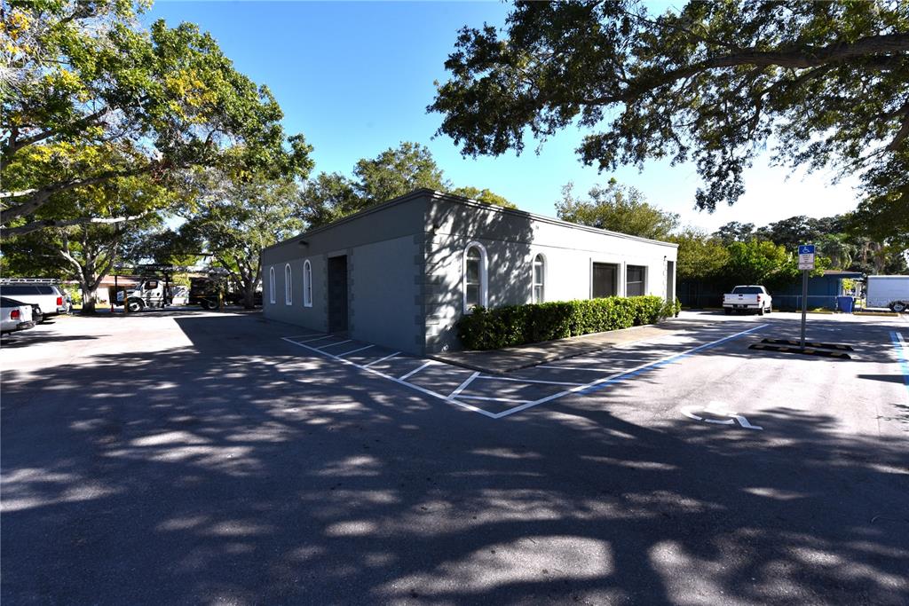 630 Union Street Dunedin, FL 34698 - Photo 1 of 37 a view of a street with a tree