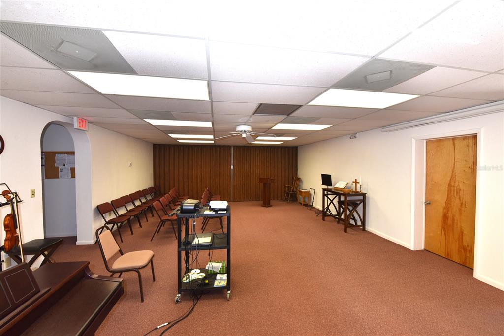 630 Union Street Dunedin, FL 34698 - Photo 20 of 37 a view of a room with gym equipment