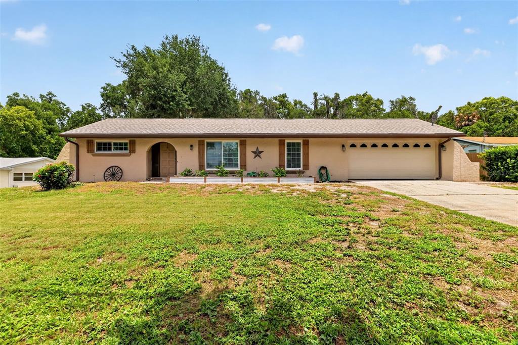 1915 Spring Lake Road Fruitland Park, FL 34731 - Photo 4 of 34 Gallery Image 4