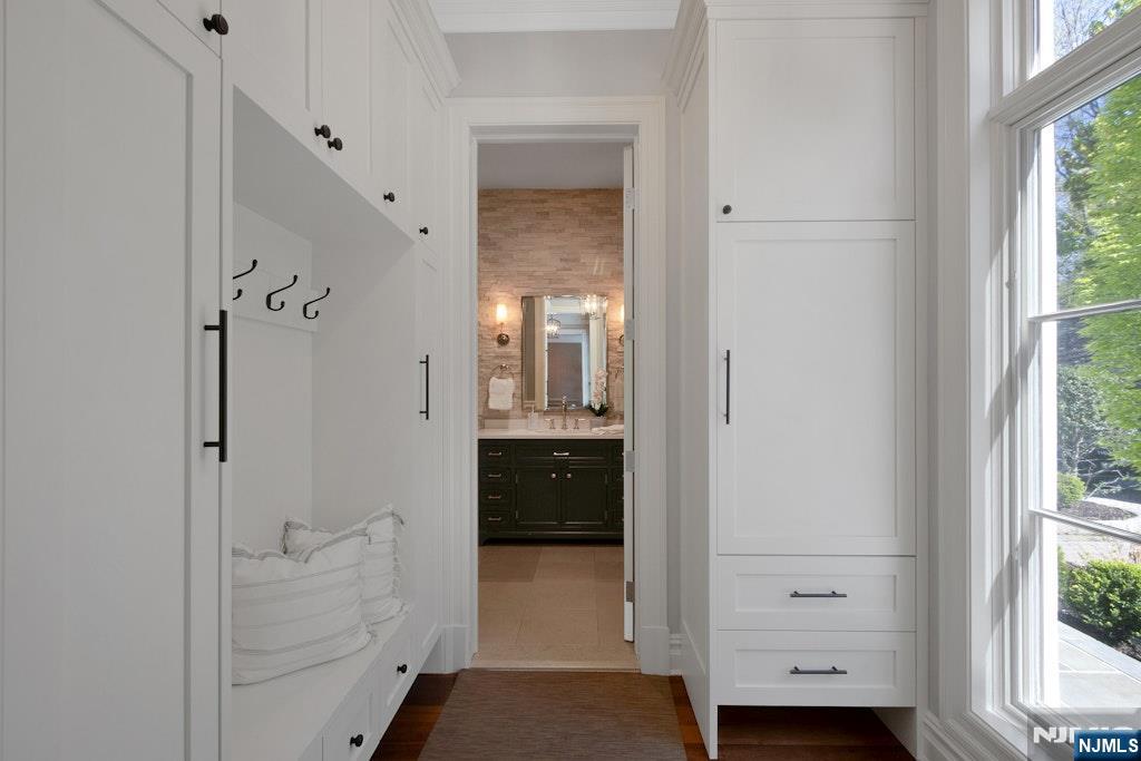 19 Autumn Terrace Alpine, NJ 07620 - Photo 22 of 45
