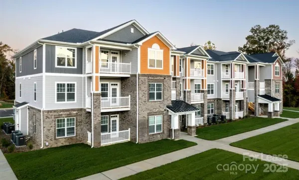 $1,436 | 12509 Crown Park Court, Unit A1, Charlotte, NC 28273