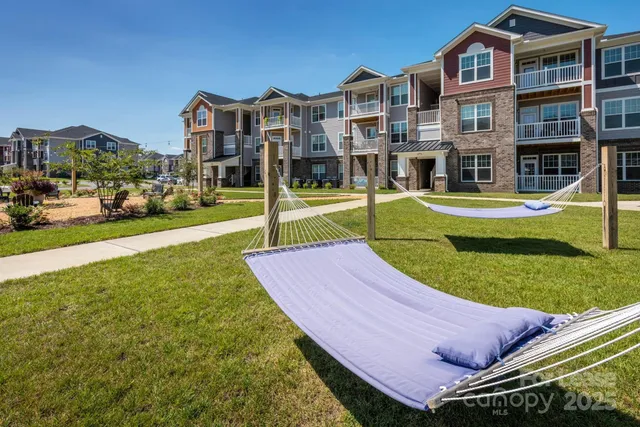 $1,295 | 12509 Crown Park Court, Unit A1, Charlotte, NC 28273