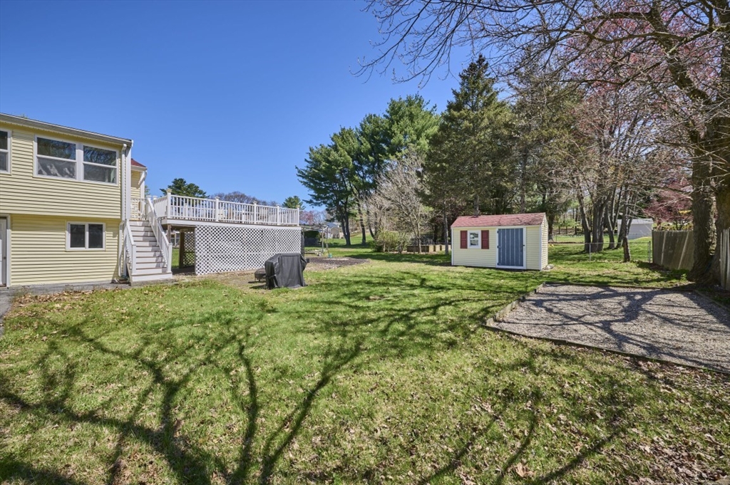 37 Locust Street, Unit 1 Burlington, MA 01803 - Photo 5 of 29