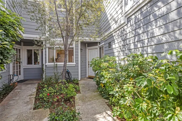 $3,850 | 407 San Nicholas Court, Laguna Beach, CA 92651