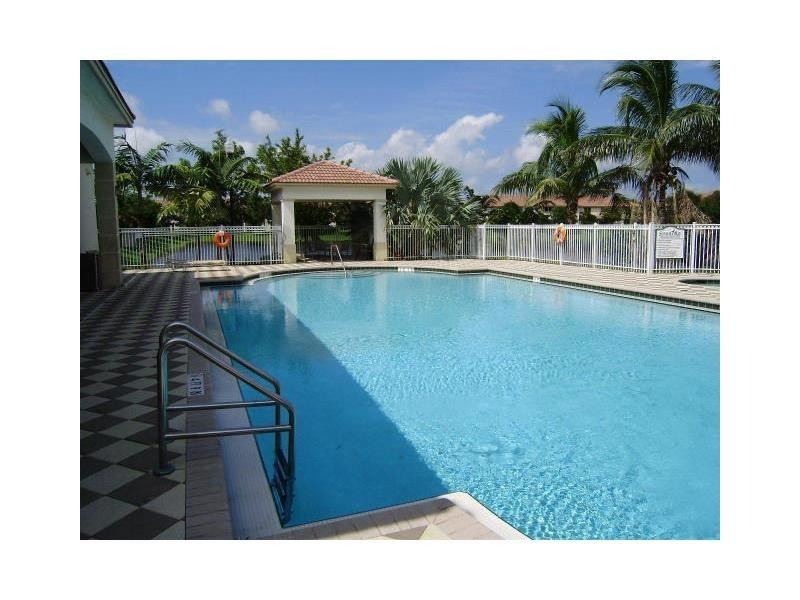 1908 Alamanda Way, Unit 1908 Riviera Beach, FL 33404 - Photo 6 of 7 Photo 6