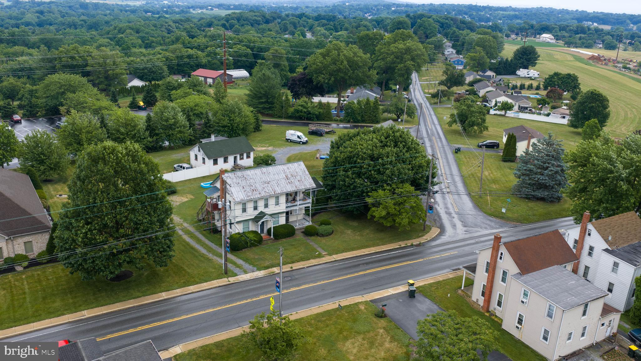 2167 Main Street Lititz, PA 17543 - Photo 7 of 48