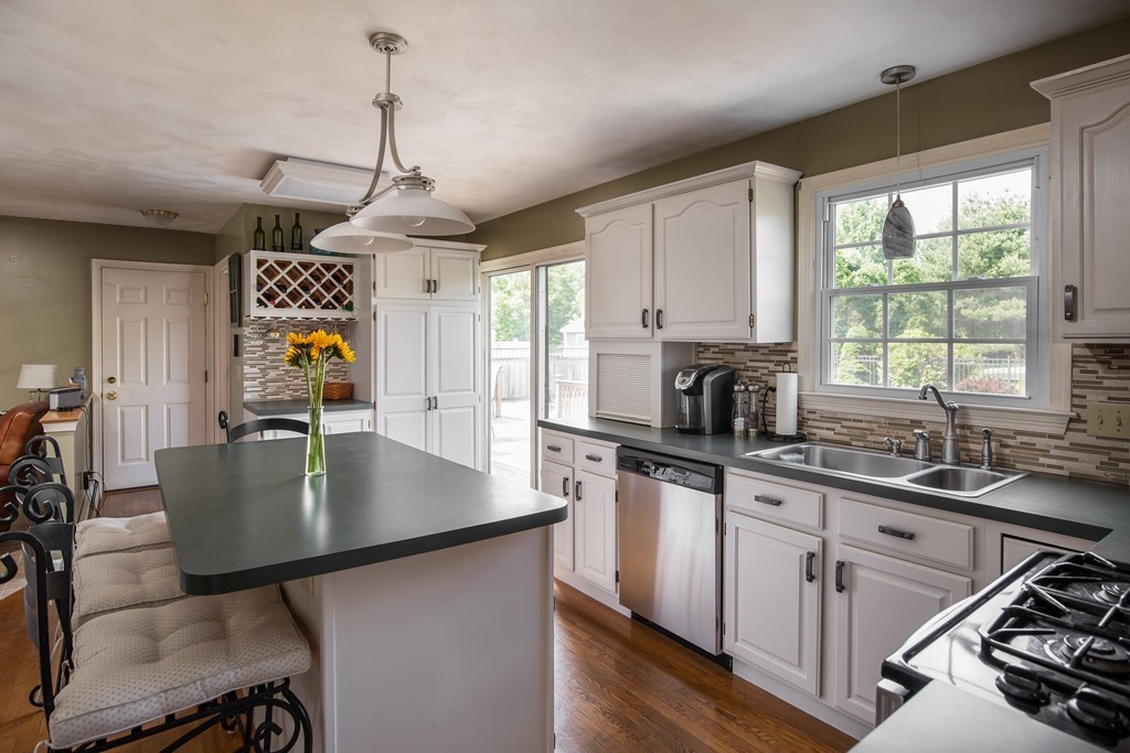 6 Henrys Path Upton, MA 01568 - Photo 17 of 30 Gallery Image 17