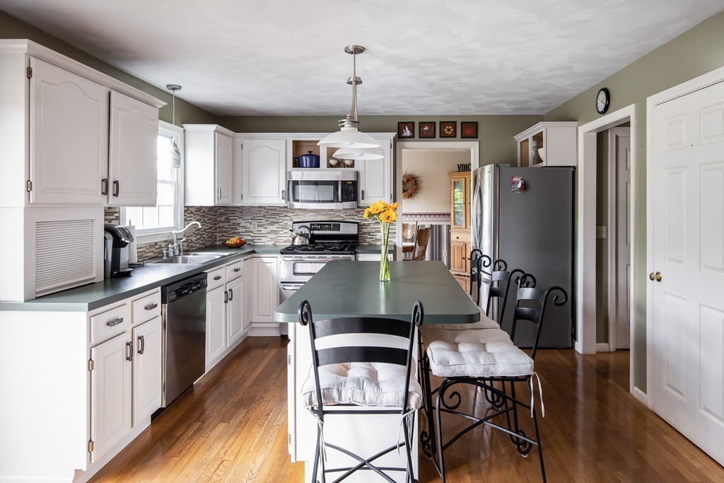 6 Henrys Path Upton, MA 01568 - Photo 18 of 30 Gallery Image 18