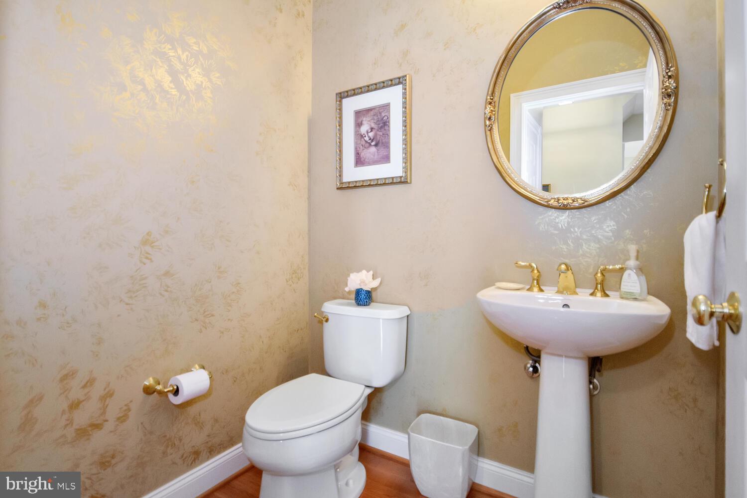 24 Sloan Road West Chester, PA 19382 - Photo 14 of 40 First Floor Powder Room
