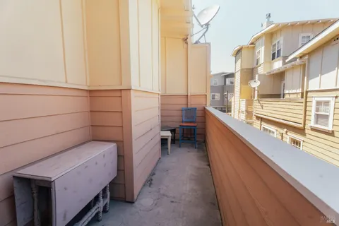 $549,000 | 134 Valley Oak Drive, Napa, CA 94558