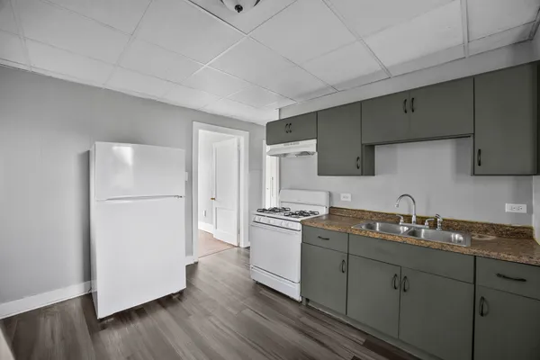 $299,900 | 1665 Aberdeen Street, Chicago Heights, IL 60411