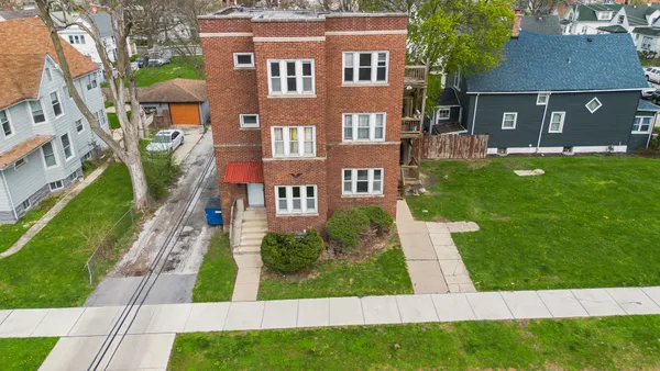 $299,900 | 1665 Aberdeen Street, Chicago Heights, IL 60411